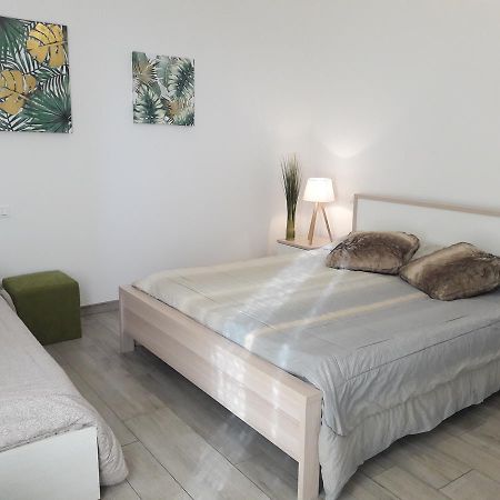 Villaggio Esmera 代森扎诺-德尔加达 外观 照片