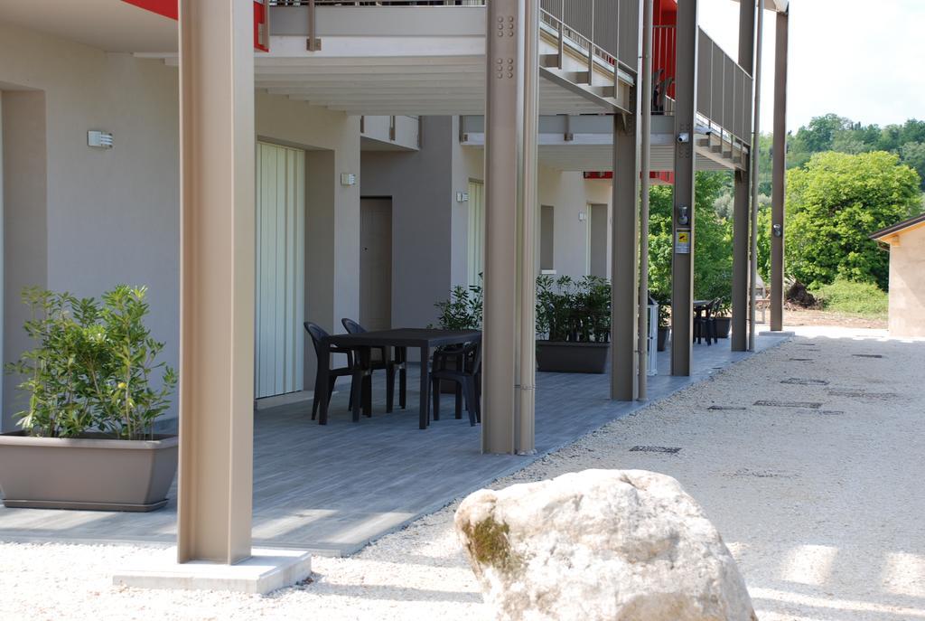 Villaggio Esmera 代森扎诺-德尔加达 外观 照片