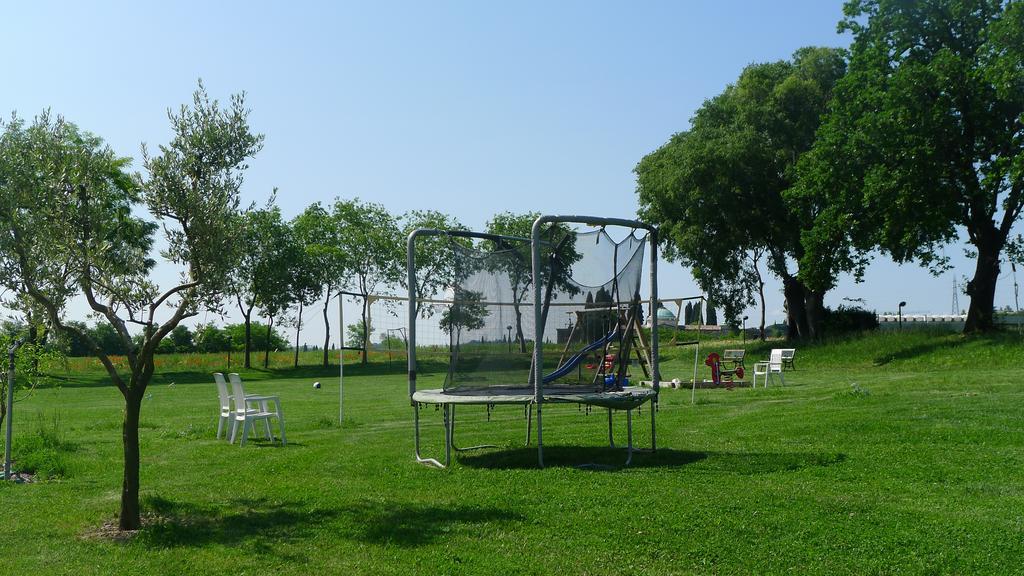 Villaggio Esmera 代森扎诺-德尔加达 外观 照片